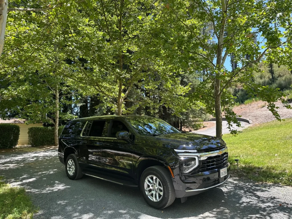 perrys_tours_chevy_suburban_2