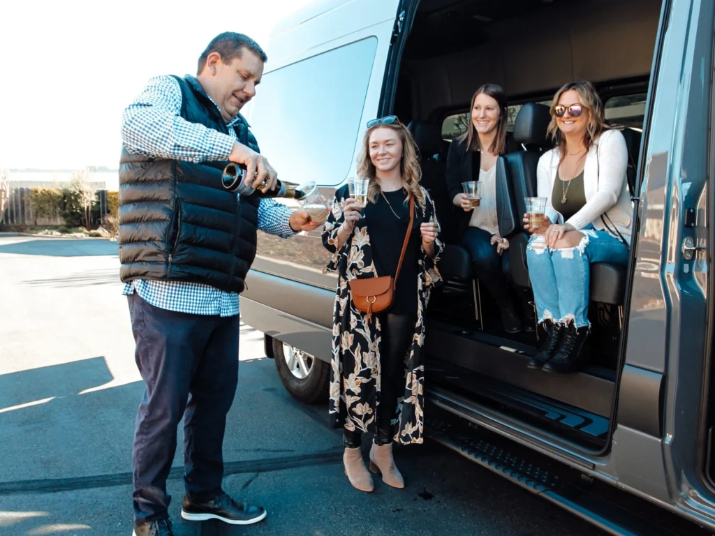 perrys_tours_mercedes_sprinter